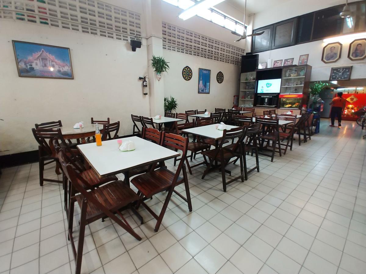 Prasuri Guest House Bangkok Bagian luar foto